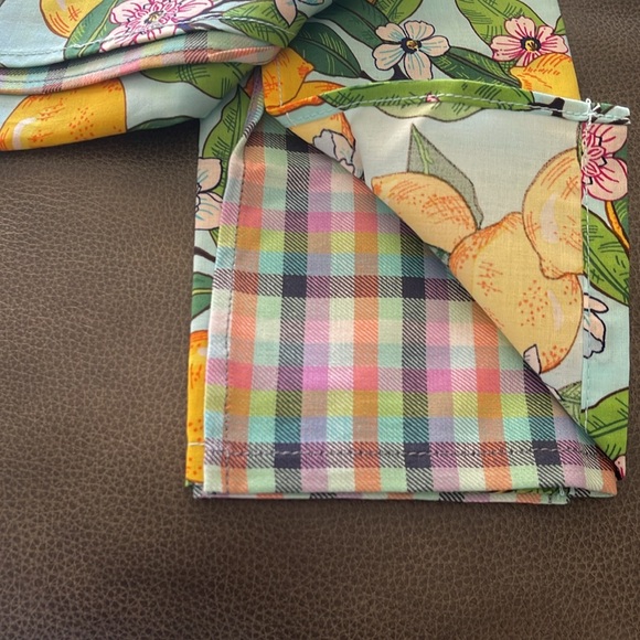 Vera Bradley Kitchen Towel Set - Picture 2 of 3